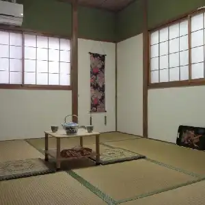 2F Tatami room (Privet room Max 3 person) (定員3名)